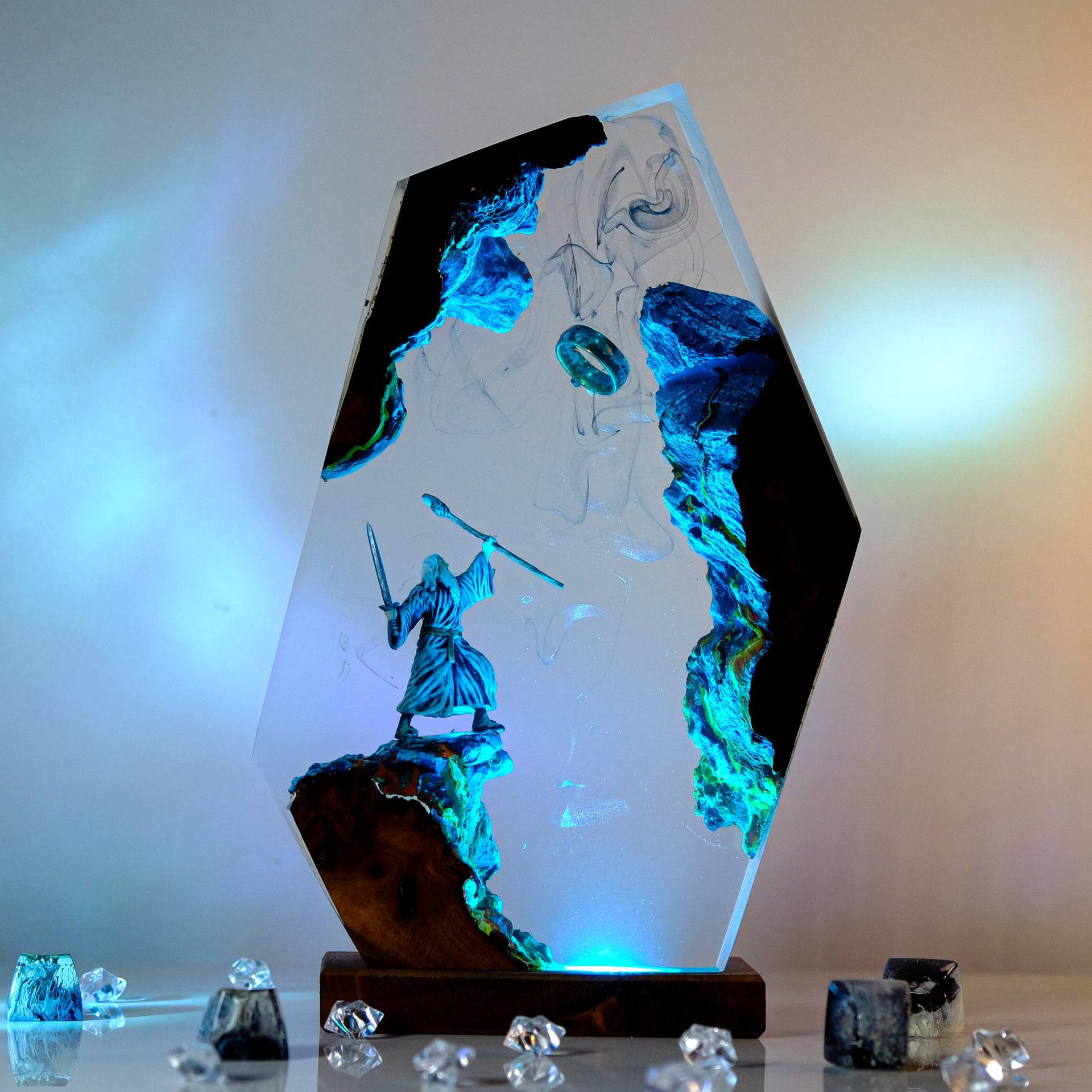 Neon Sign Party - 映画シーンフィギュアテーブル樹脂ランプマジックリングカラフルナイトライトカスタマイズされたクリエイティブ芸術的なデスクトップホームデコレーションUSB充電